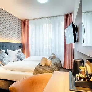 Home Hotel *** Dortmund